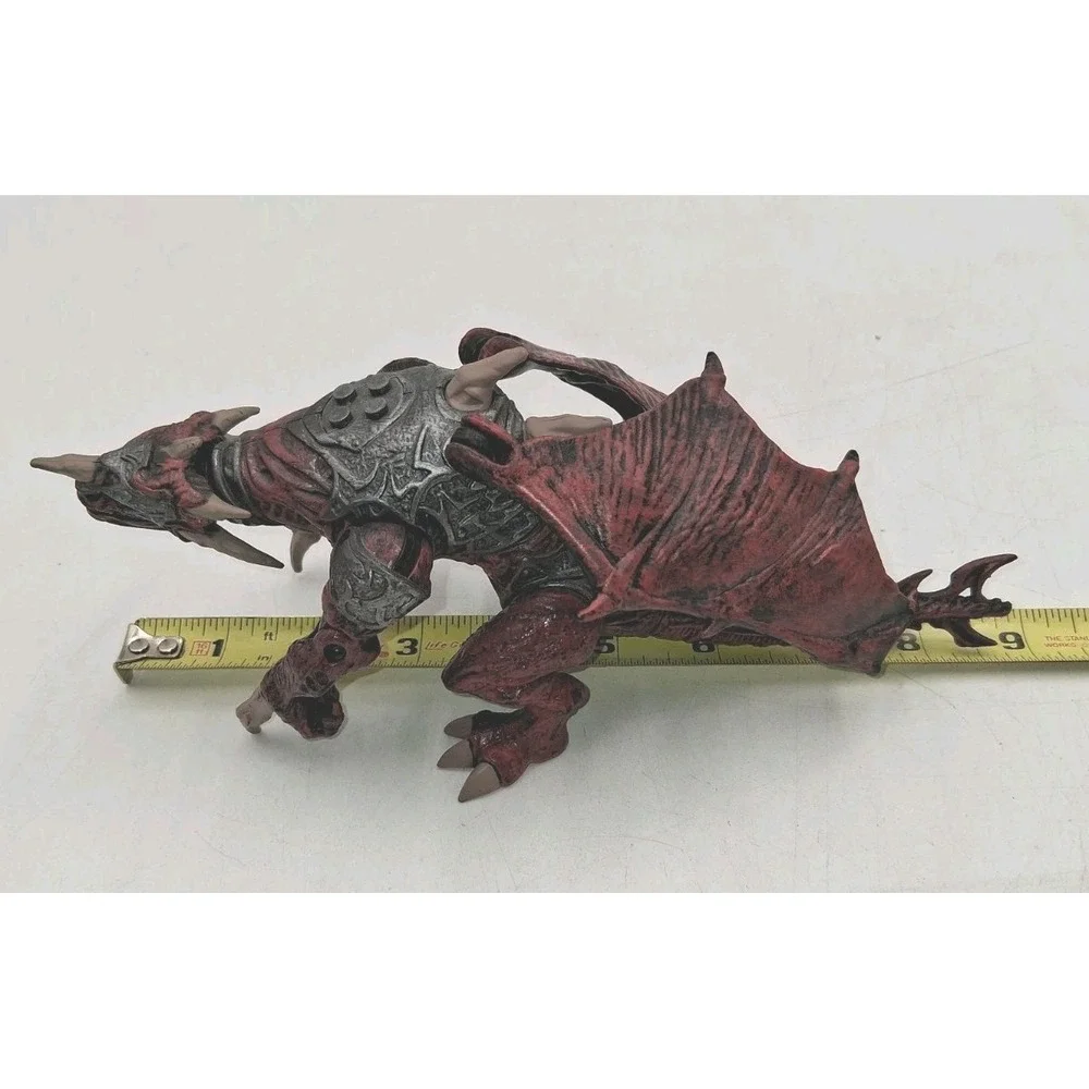 Very Rare 2005 Mega Bloks Clawdagger Red Dragon METAL AGES Tin Armour  9691